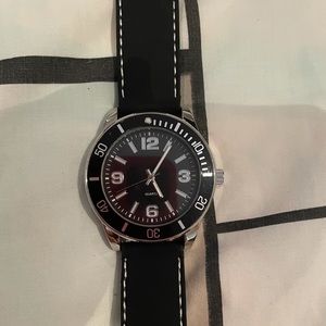 Men’s Rubber Strap Watch